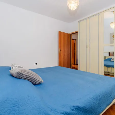 - Ugljan Island Apartamento *