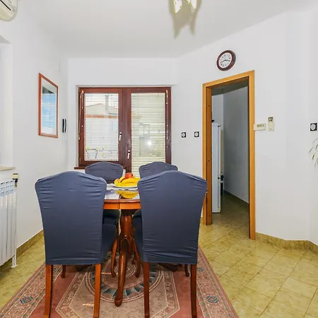 - Ugljan Island Apartman Kali