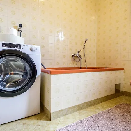 - Ugljan Island カリ