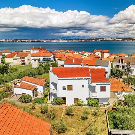 - Ugljan Island カリ