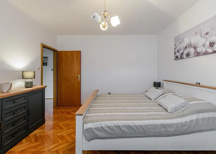 - Ugljan Island 아파트 *