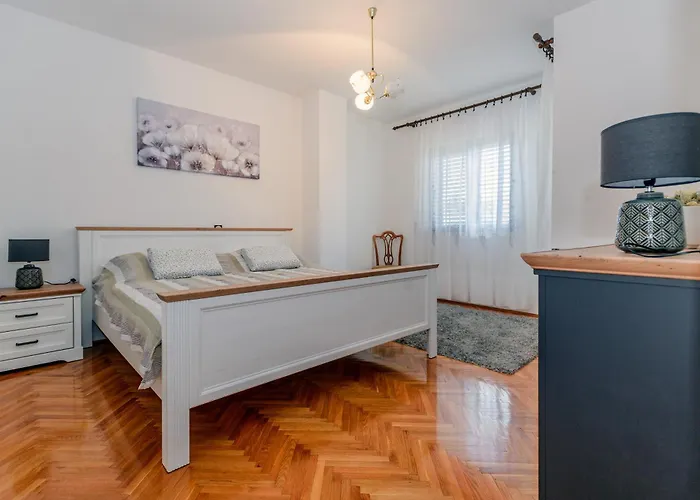 - Ugljan Island Appartement Kali