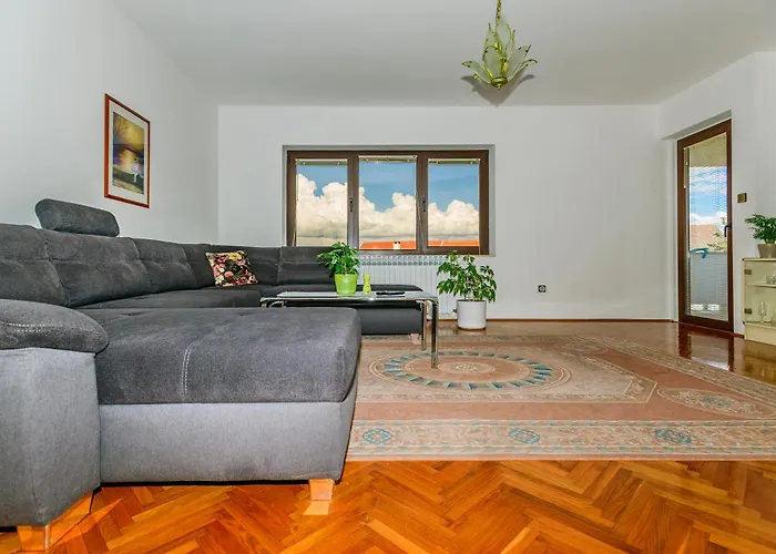 - Ugljan Island 아파트 칼리