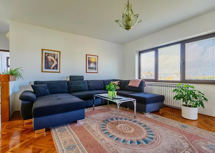 아파트 - Ugljan Island