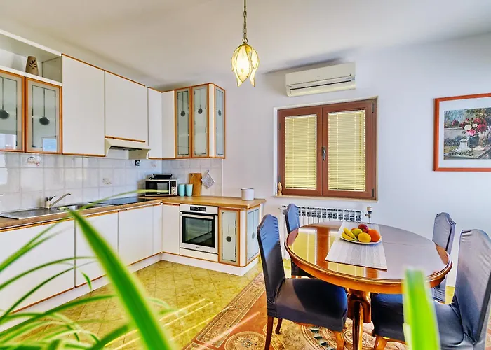 - Ugljan Island * 칼리